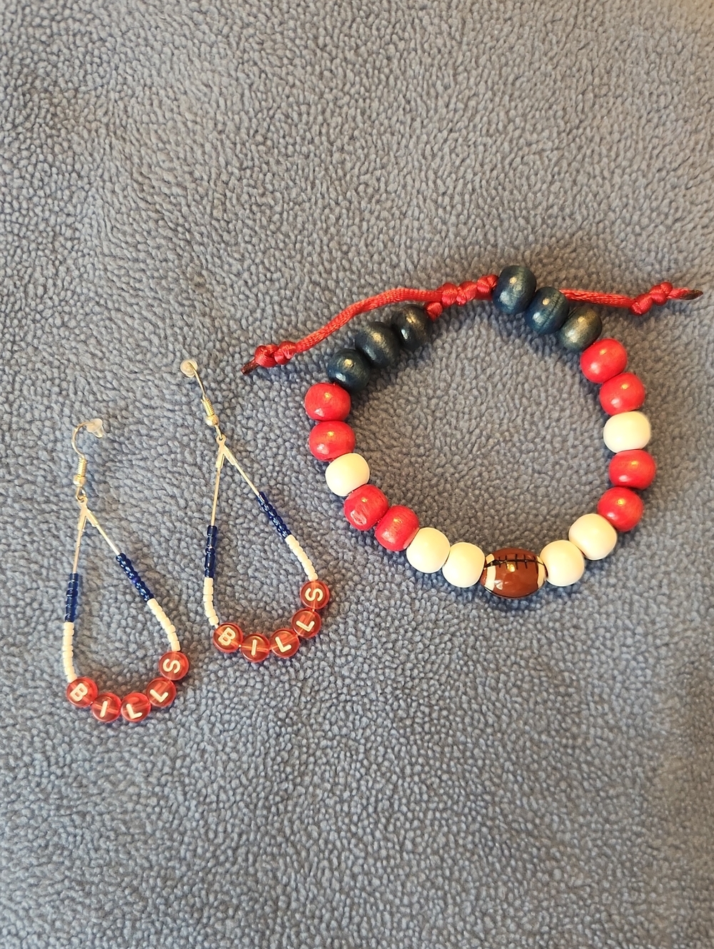 Buffalo Bills Earrings And Bracelet Set
